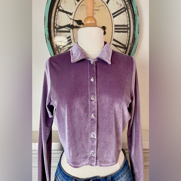 Social Scene Button Down Top - Picture 3 of 6